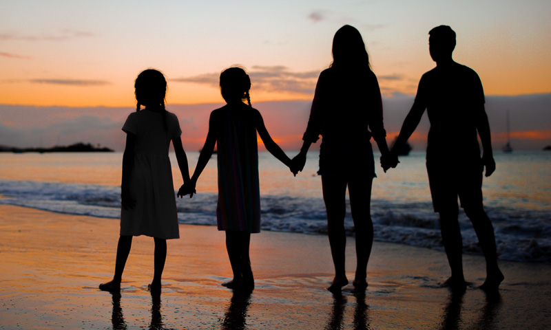 What-is-a-Traditional-Family-Blog Family of four