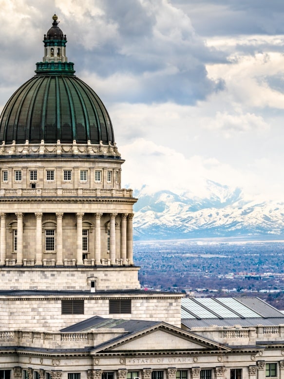 utah-state-capitol-building-salt-lake-city-united-states-1-min